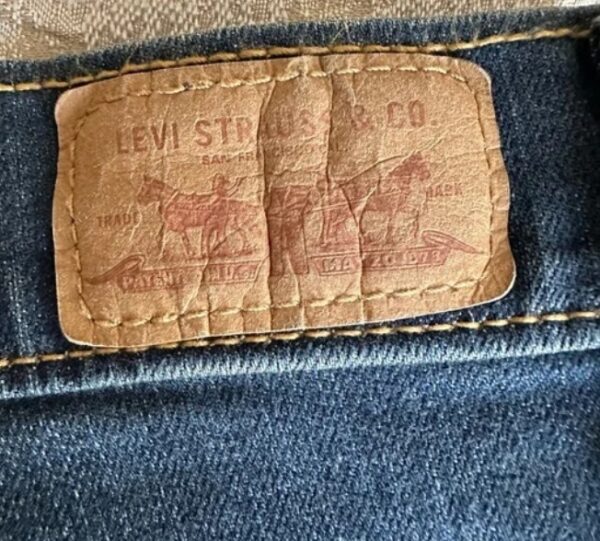 Levi's 512 Perfectly Slimming Jeans - Image 3