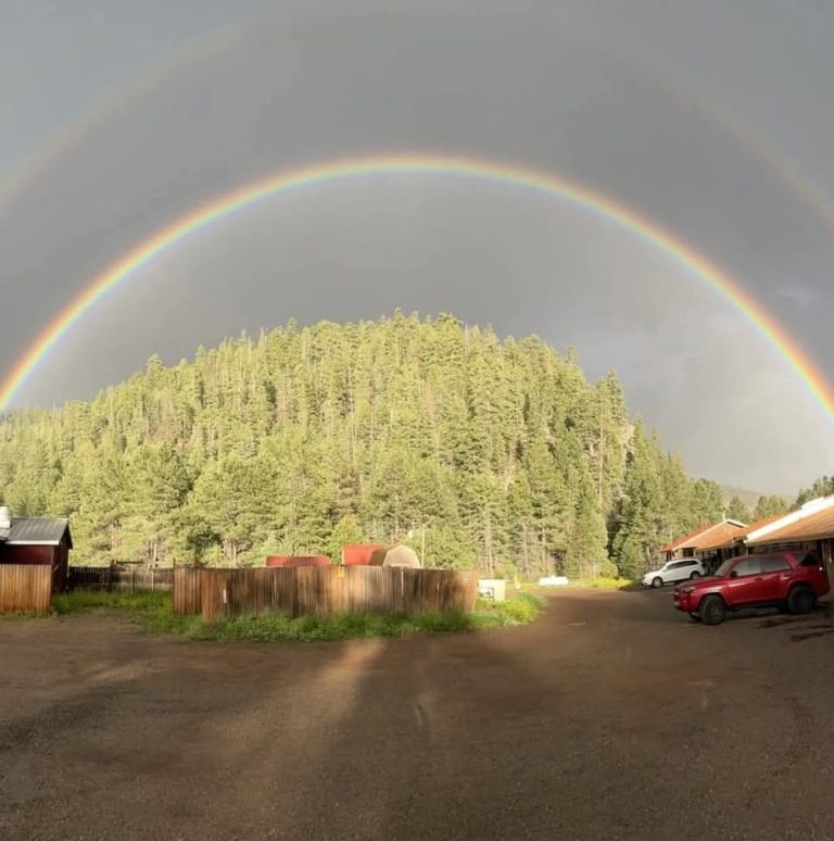 La Cueva Lodge